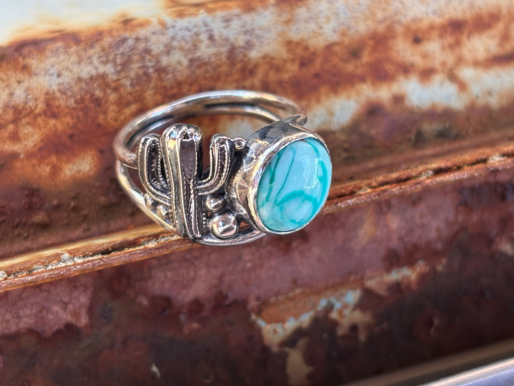 Desert Ring Round Stone Silver